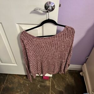 Gently loved women’s Urban girl long sleeve shirt